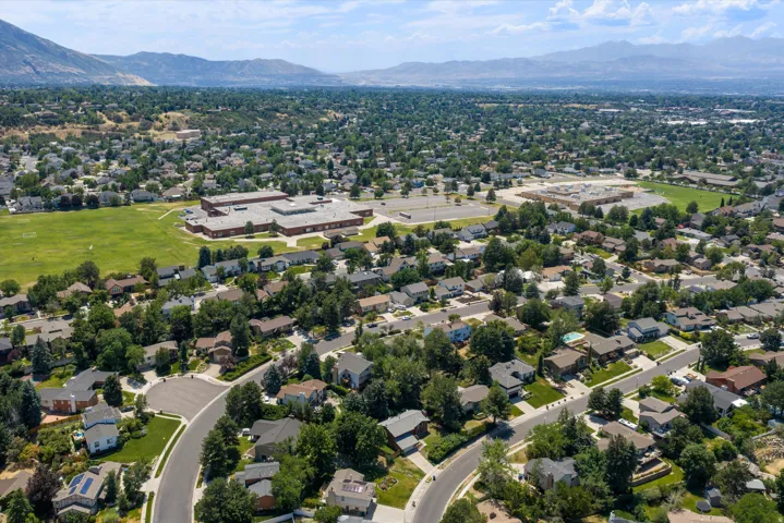 2809 Willow Hills Dr, Sandy, Utah 84093