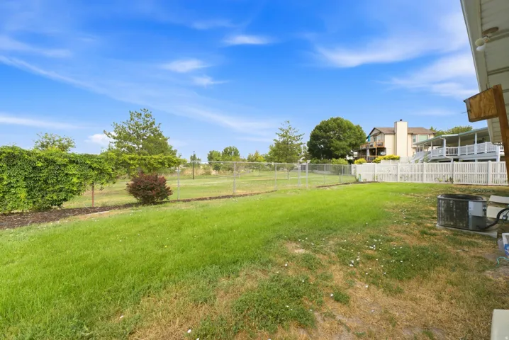 6114 S Red Oaks Dr, Murray, Utah 84123