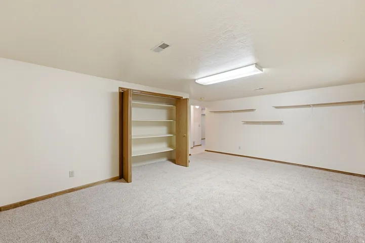 6114 S Red Oaks Dr, Murray, Utah 84123