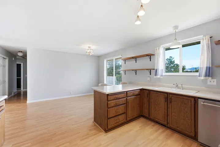 6114 S Red Oaks Dr, Murray, Utah 84123