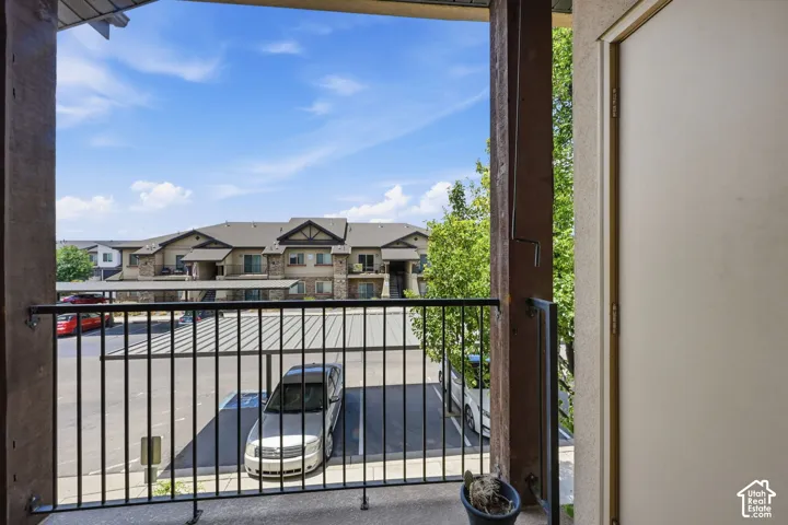 12215 S 670 E #203, Draper, Utah 84020