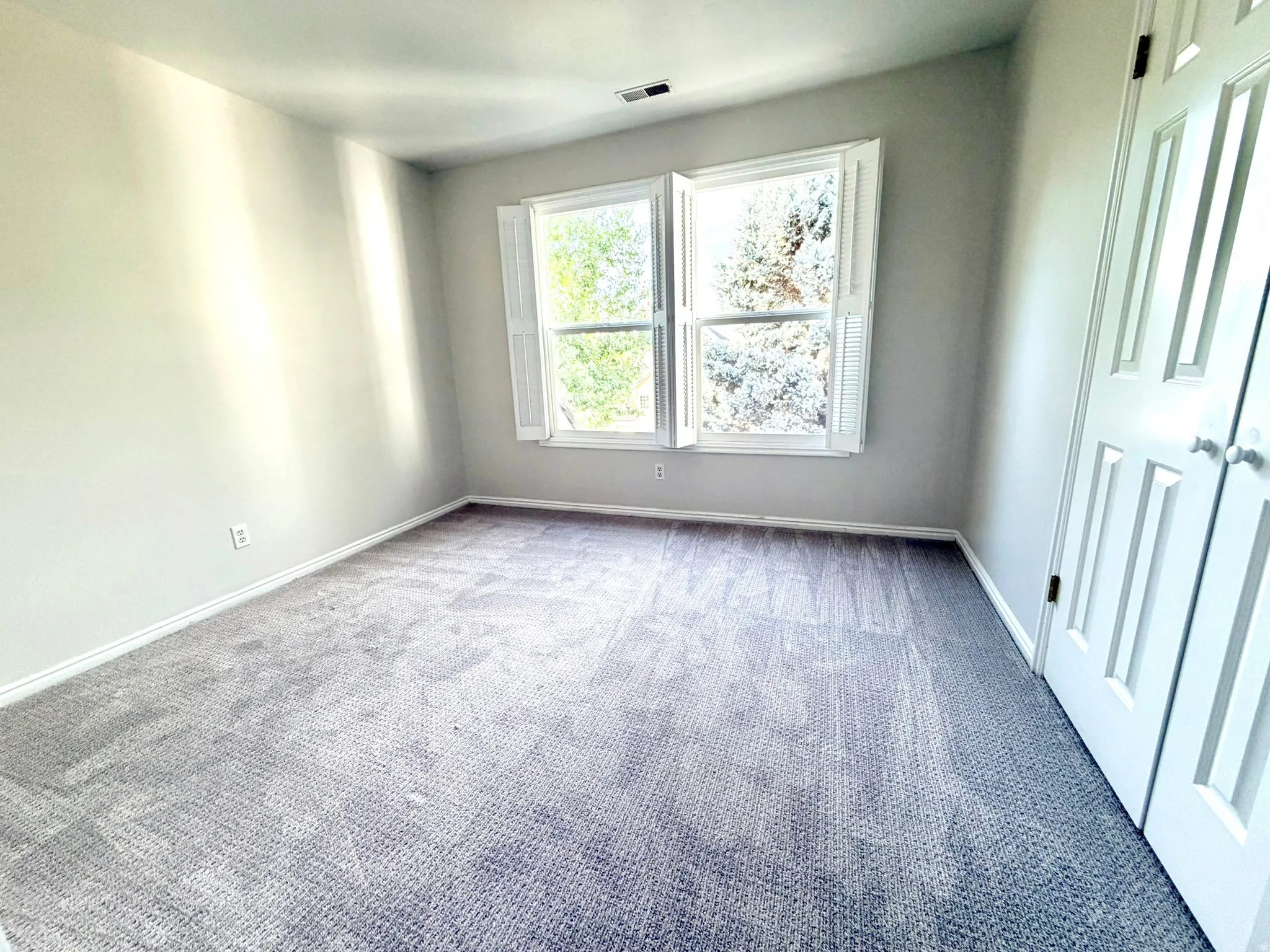 Bedroom with closet