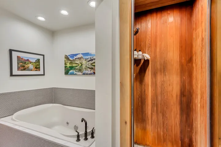 3009 E Black Forest Rd, Sundance, Utah 84604