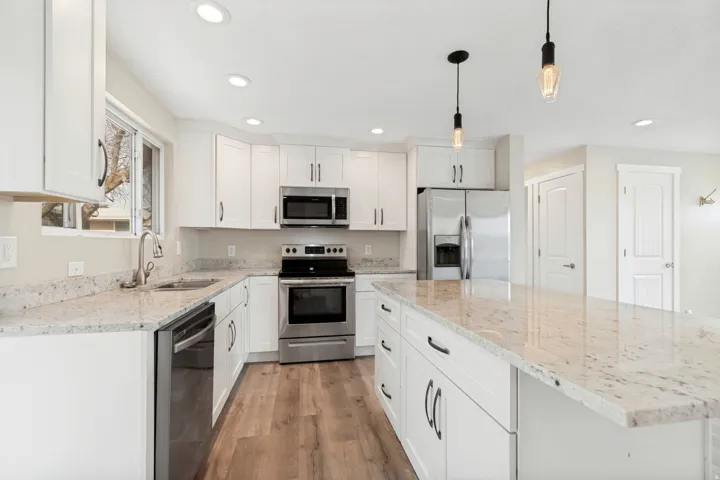 1066 E Violet Cir, Sandy, Utah 84094