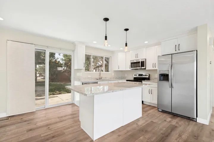 1066 E Violet Cir, Sandy, Utah 84094