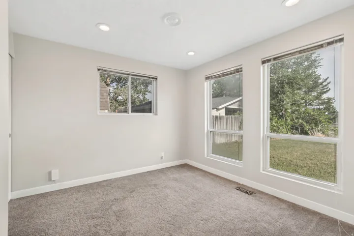 1066 E Violet Cir, Sandy, Utah 84094