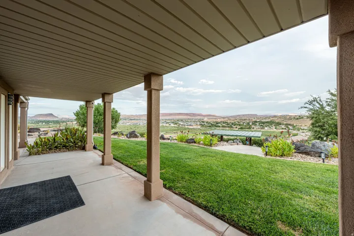 Covered patio with concrete flooring