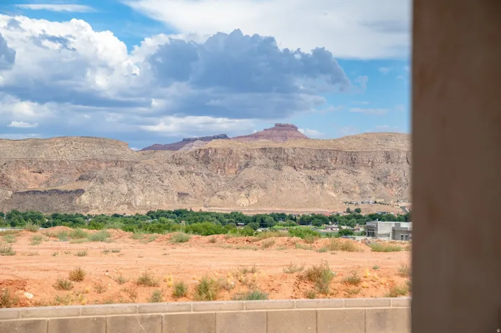 715 S 1480 W, Hurricane, Utah 84737