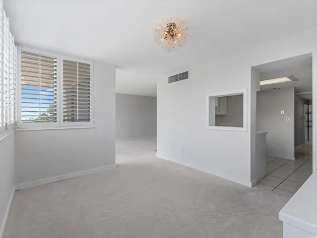 Den, Dining, or Office Option
