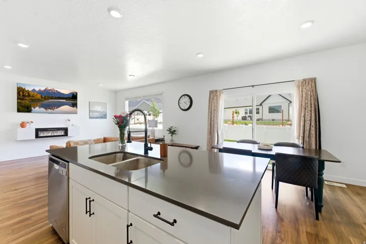 1209 S Red Cliff Dr, Santaquin, Utah 84655