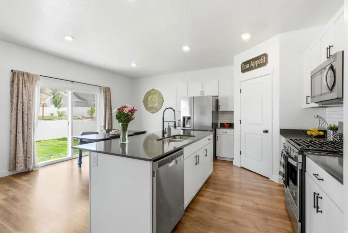 Walk-in pantry