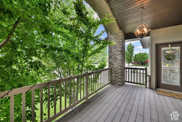 1234 S Shotley Bridge Dr, Syracuse, Utah 84075