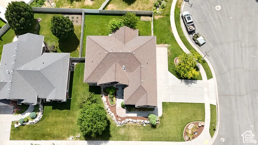 1234 S Shotley Bridge Dr, Syracuse, Utah 84075