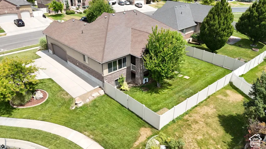 1234 S Shotley Bridge Dr, Syracuse, Utah 84075