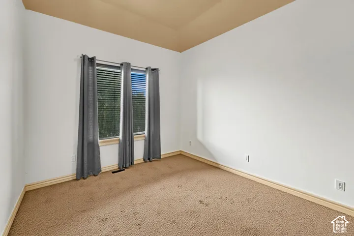 1234 S Shotley Bridge Dr, Syracuse, Utah 84075