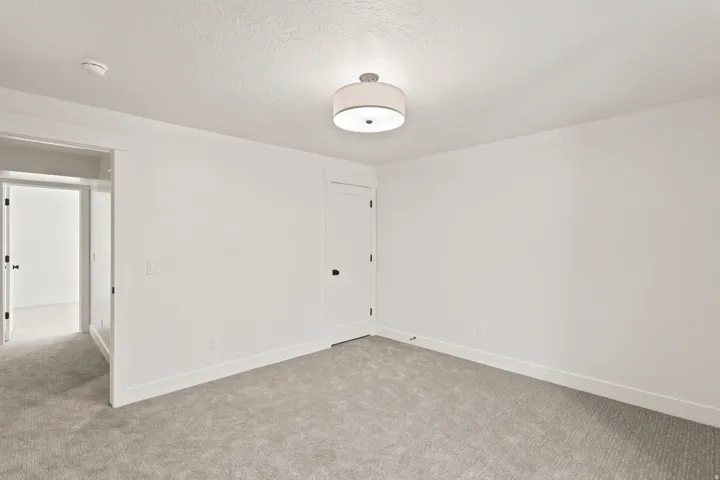 3266 W 850 N #115, Layton, Utah 84041