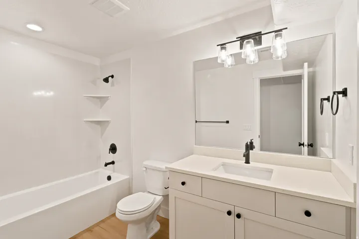 3266 W 850 N #115, Layton, Utah 84041