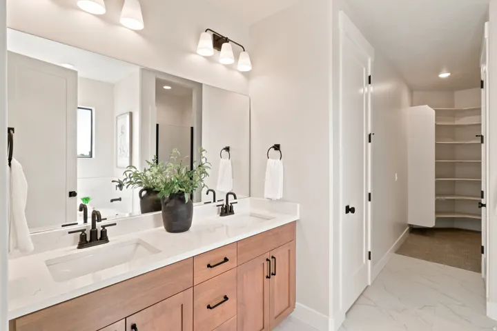 3266 W 850 N #115, Layton, Utah 84041