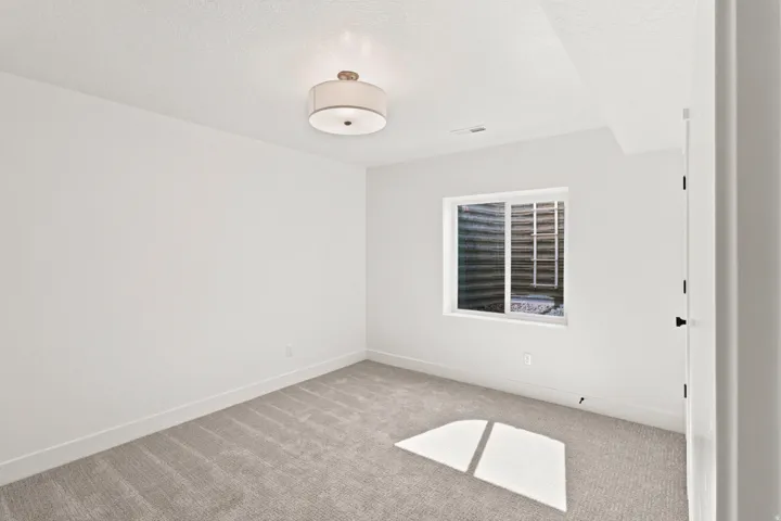 3266 W 850 N #115, Layton, Utah 84041