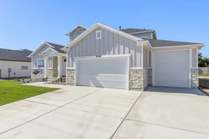 3246 W 850 N #114, Layton, Utah 84041