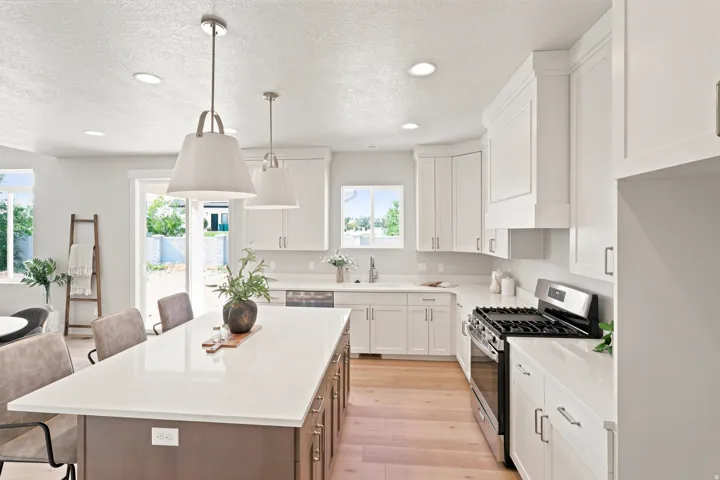 3246 W 850 N #114, Layton, Utah 84041