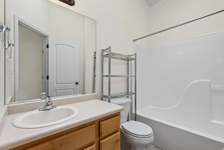 Main bathroom