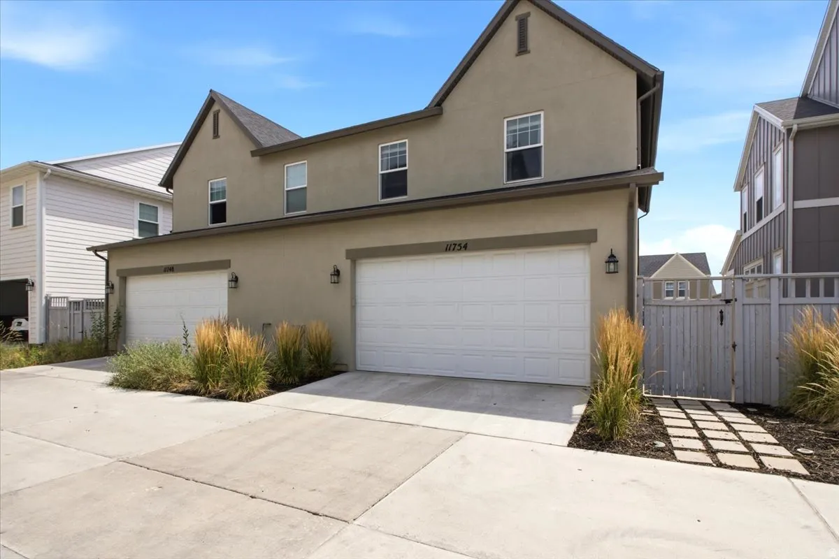 2 Car Garage