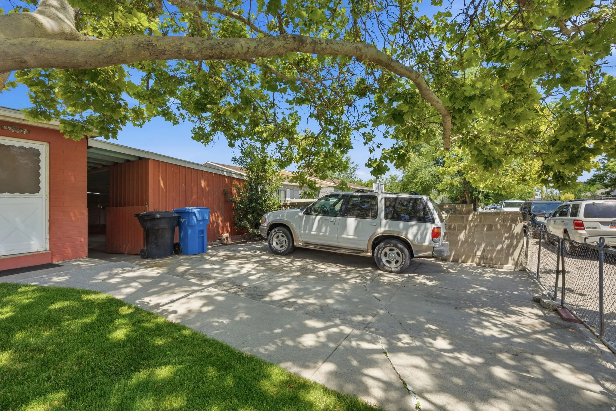 Side Driveway