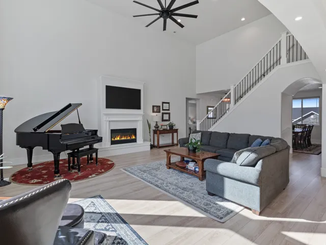 588 E 3800 N, North Ogden, Utah 84414