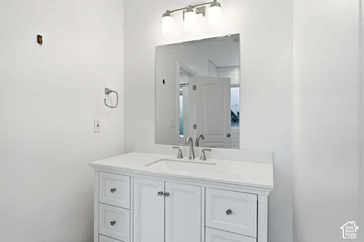 Middle level bathroom.