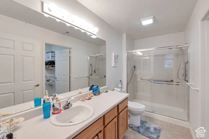 2156 W Jordan Villa Dr #b, West Jordan, Utah 84088