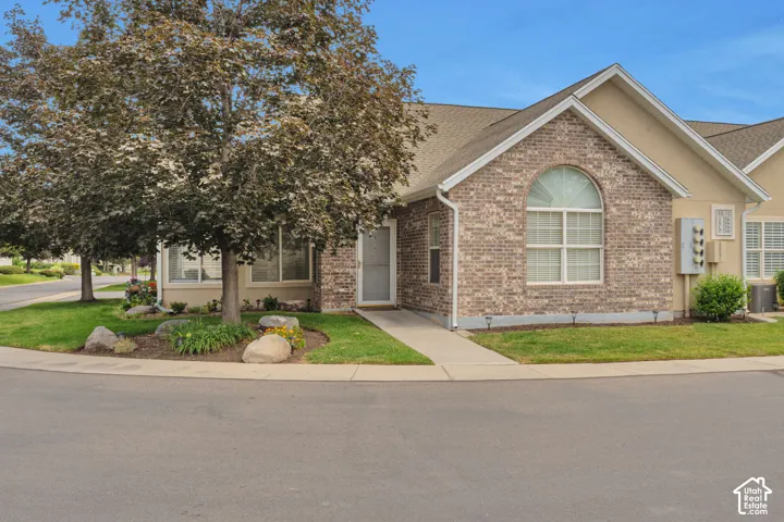 2156 W Jordan Villa Dr #b, West Jordan, Utah 84088