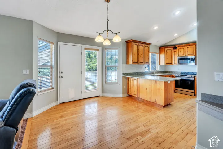 193 E Santa Fe Dr, Springville, Utah 84663