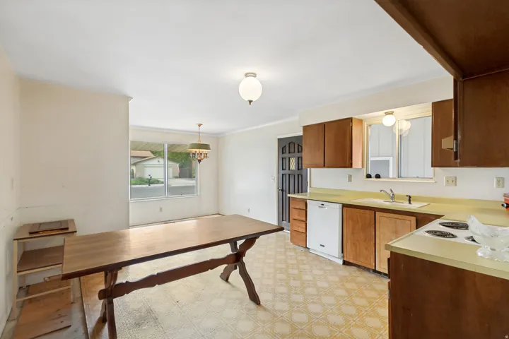 1447 E Hollow Dr, Cottonwood Heights, Utah 84121