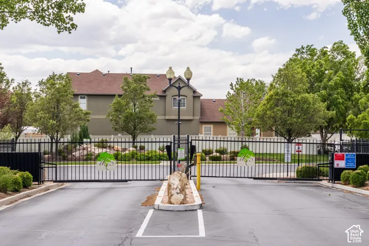 598 E Wyngate Pointe Ln, Draper, Utah 84020