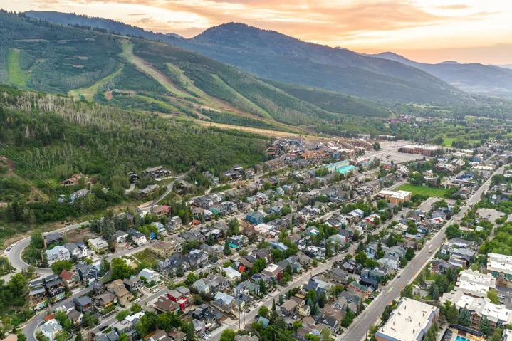 901 Woodside Ave, Park City, Utah 84060