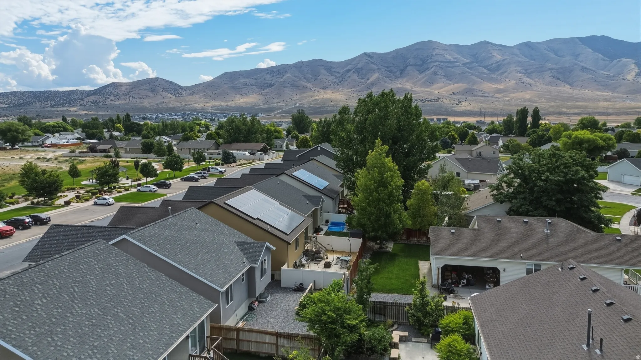 Residential neighborhood with mountain backdrop