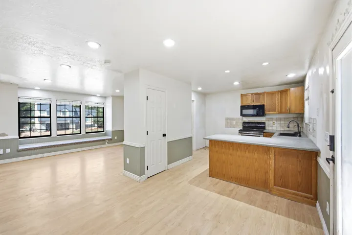 739 E 1900 N, North Ogden, Utah 84414