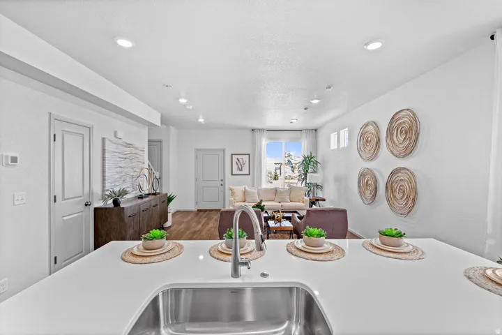 242 E Browns Creek St, Saratoga Springs, Utah 84045