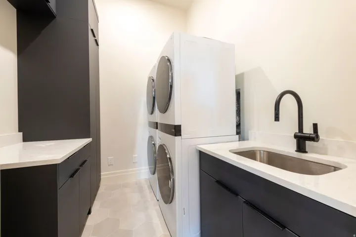 849 S 800 E #4, Salt Lake City, Utah 84102