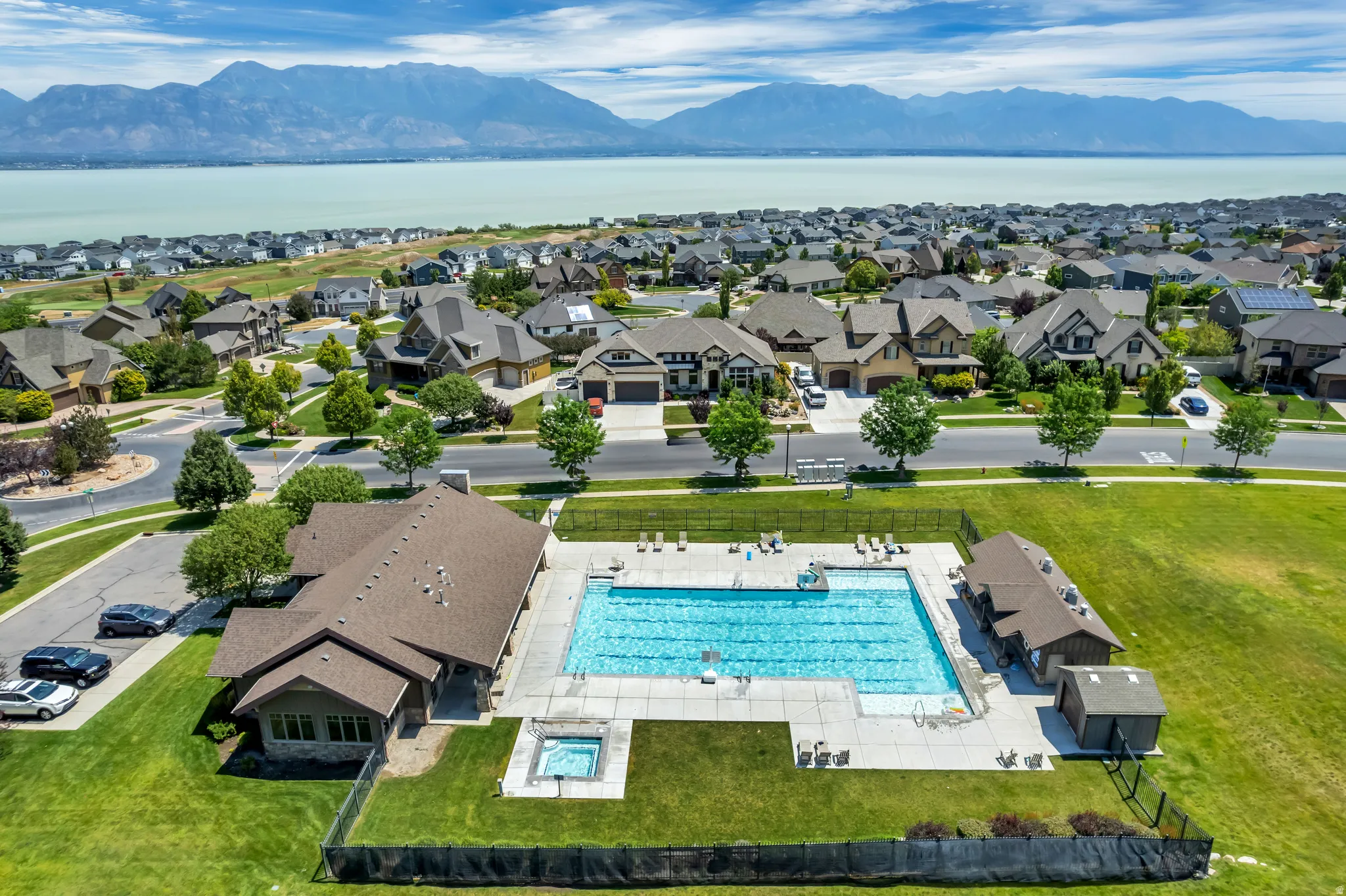 Community Pool & Clubhouse