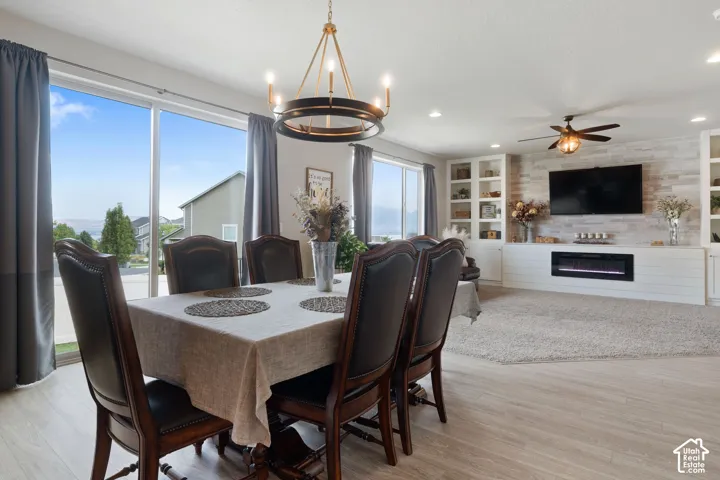 172 W Stillwater Dr, Saratoga Springs, Utah 84045