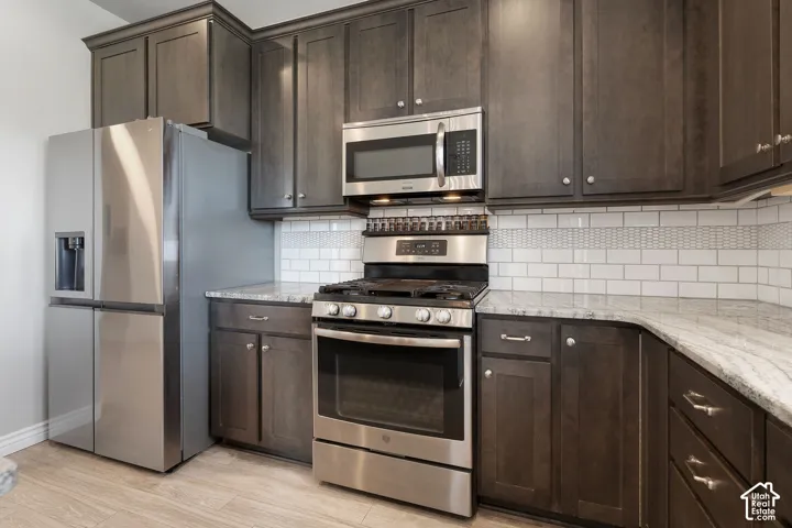 172 W Stillwater Dr, Saratoga Springs, Utah 84045