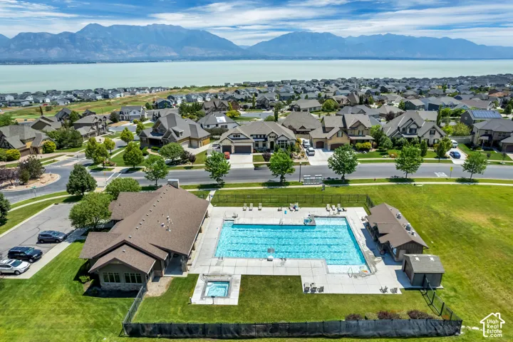 172 W Stillwater Dr, Saratoga Springs, Utah 84045