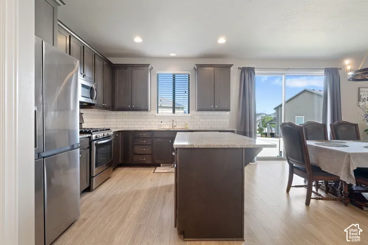 172 W Stillwater Dr, Saratoga Springs, Utah 84045