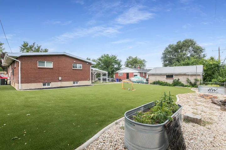 173 E 1050 N, Bountiful, Utah 84010