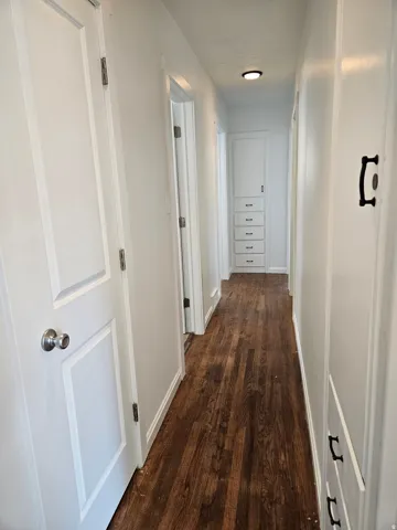 Photo prior to current tenant
