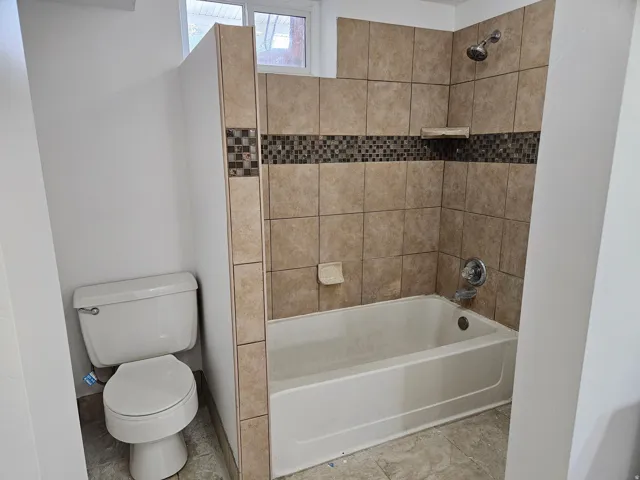 Photo prior to current tenant