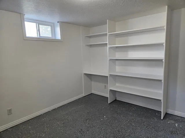 Photo prior to current tenant