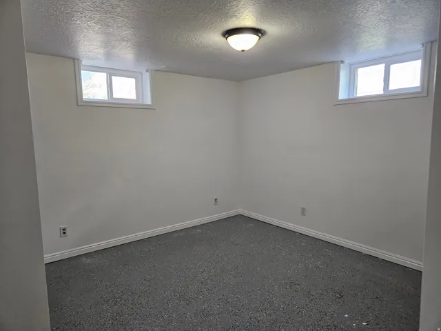 Photo prior to current tenant